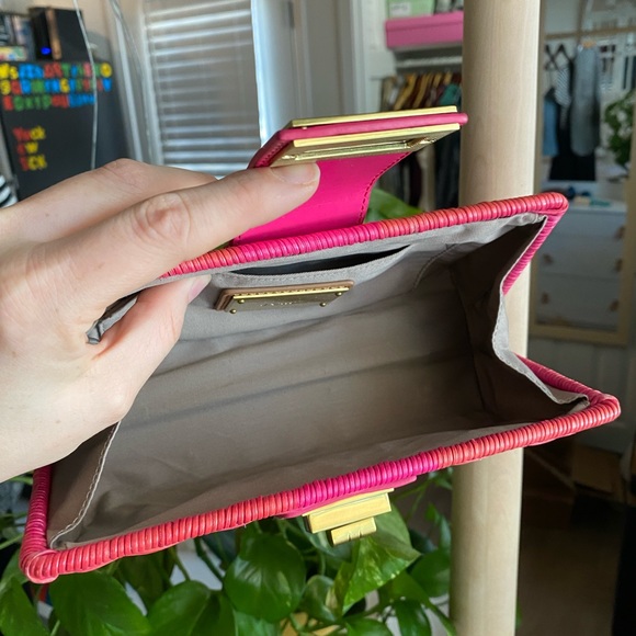 Pink rattan clutch - Picture 7 of 10